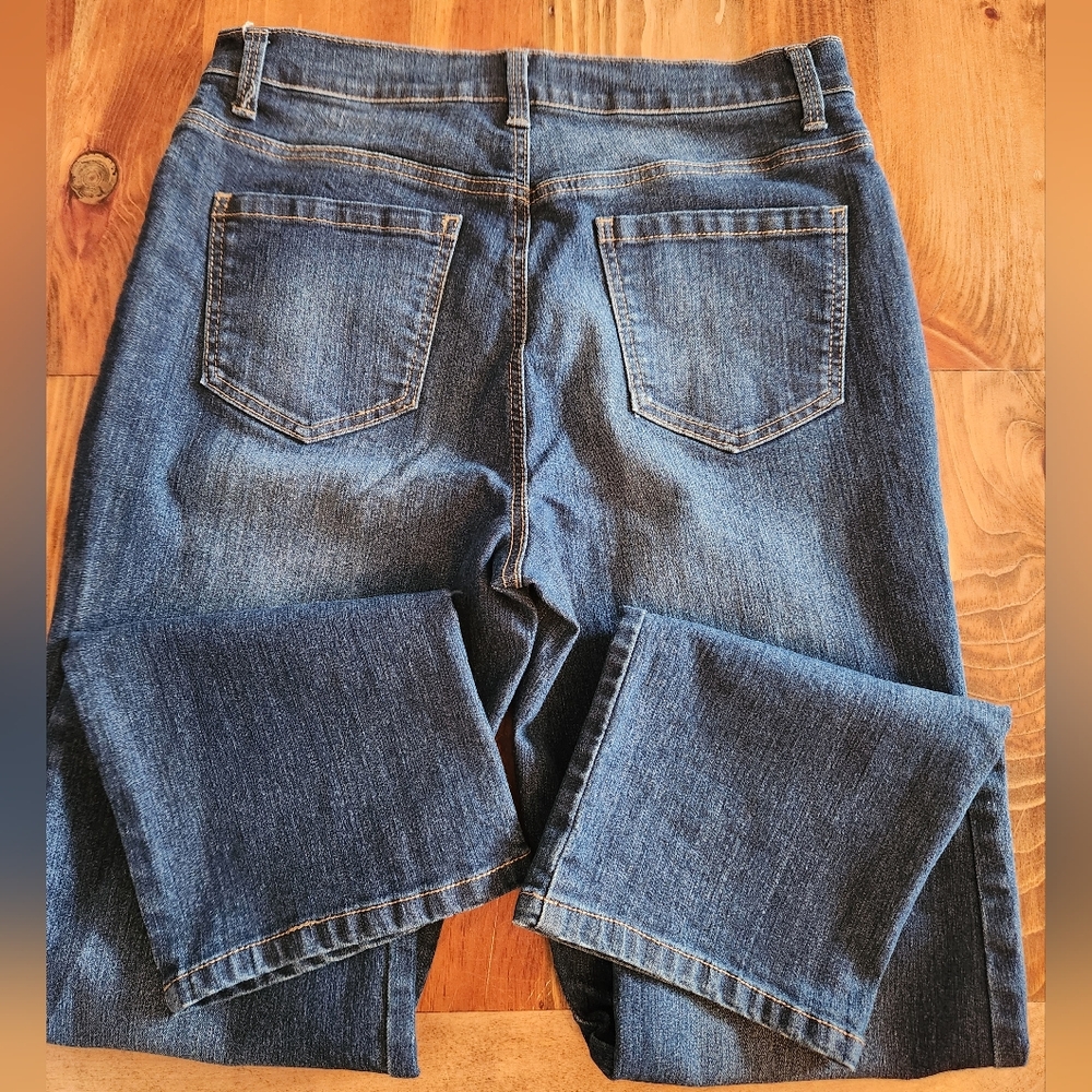 Gloria Vanderbilt Classic Denim Straight Leg Jeans